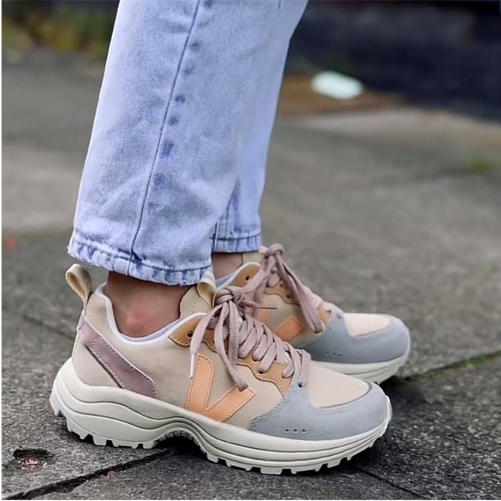 Veja Women's Sneakers in Beige and Gray